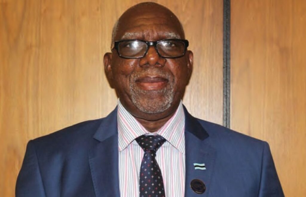 Akolang Tombale